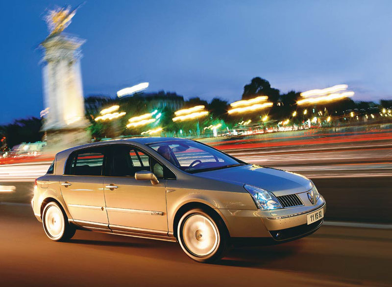 http://dcasta.chez-alice.fr/photos/ae_renault_velsatis_03.jpg